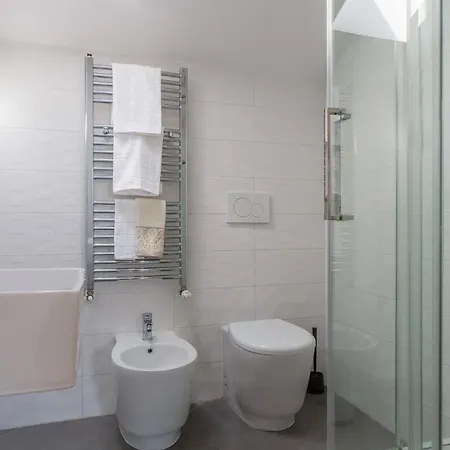 New!apt 2 Min Walk From Central Station Apartmán Boloňa