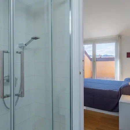 New!apt 2 Min Walk From Central Station Apartmán *