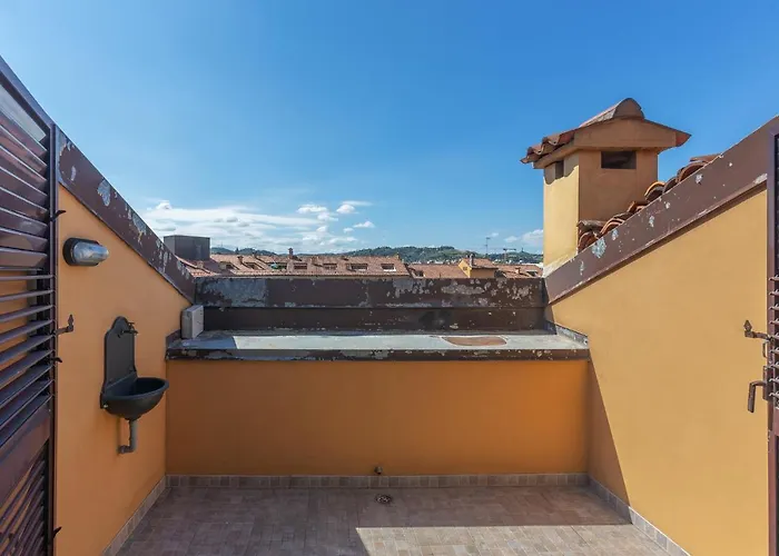 New!apt 2 Min Walk From Central Station شقة *