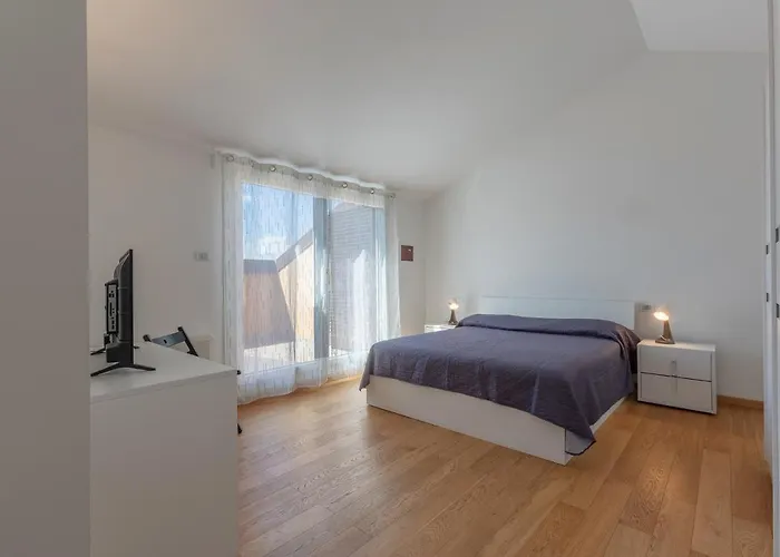 Apartment New!apt 2 Min Walk From Central Station *