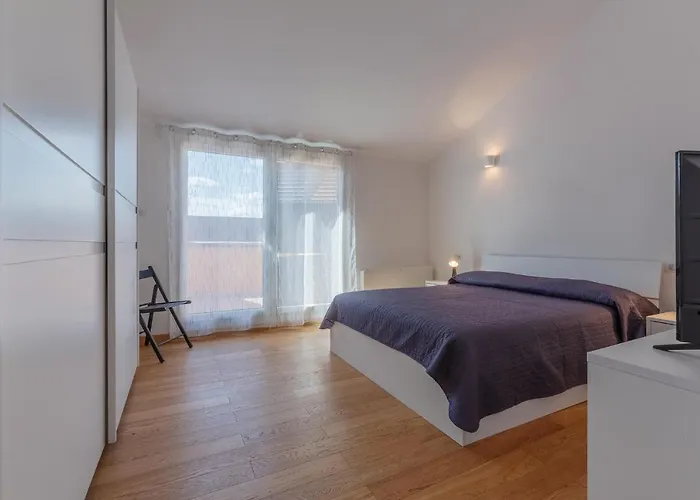 Apartment New!apt 2 Min Walk From Central Station *