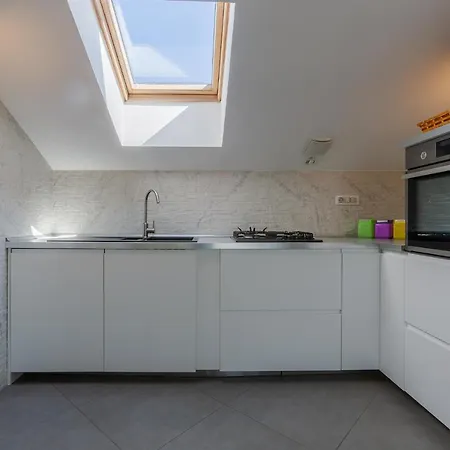 Apartament New!apt 2 Min Walk From Central Station *