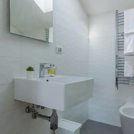 Apartament New!apt 2 Min Walk From Central Station *
